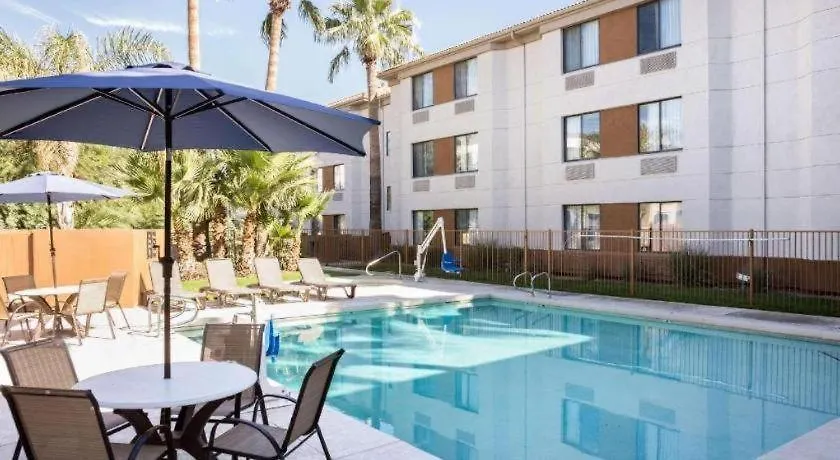 Sleep Inn Airport Phoenix 2*,